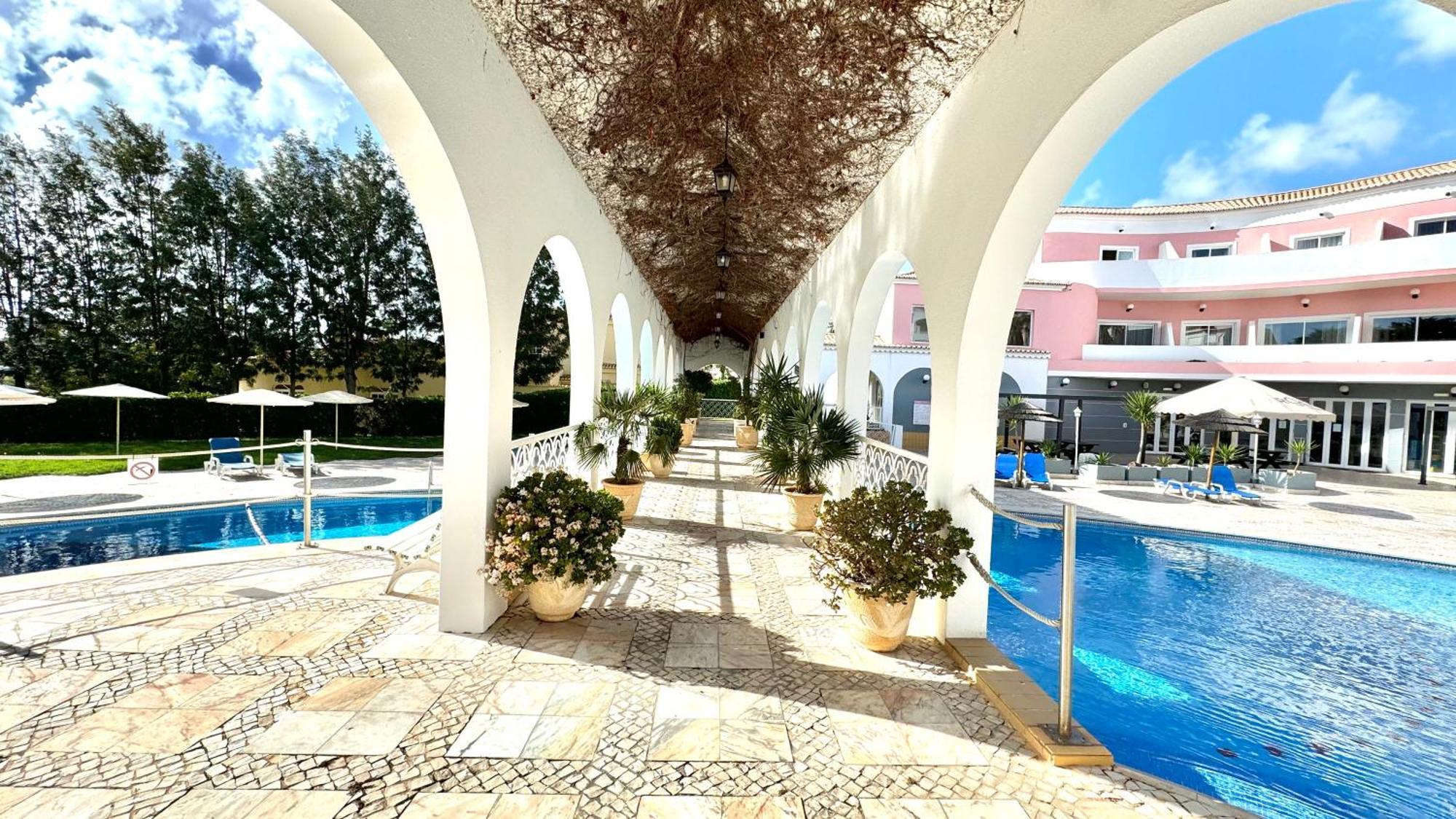 Praia Da Rocha, Vila Rosa, T1, Piscinas, Parqueamento E Internet By Ig Portimão Buitenkant foto