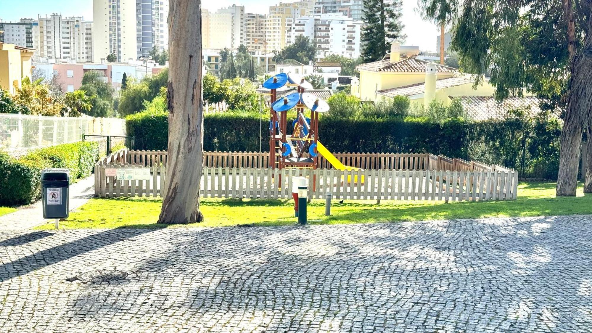 Praia Da Rocha, Vila Rosa, T1, Piscinas, Parqueamento E Internet By Ig Portimão Buitenkant foto